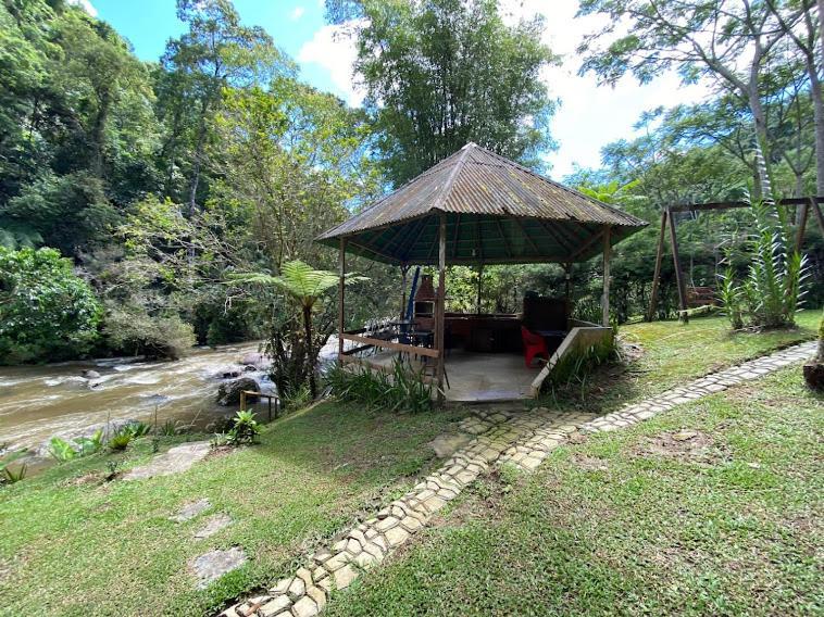 Lumiar Chale Colonial Lareira Deck Para Beira Rio Particular E Reservado Area De Lazer Pertinho Centro Do Bairro 외부 사진